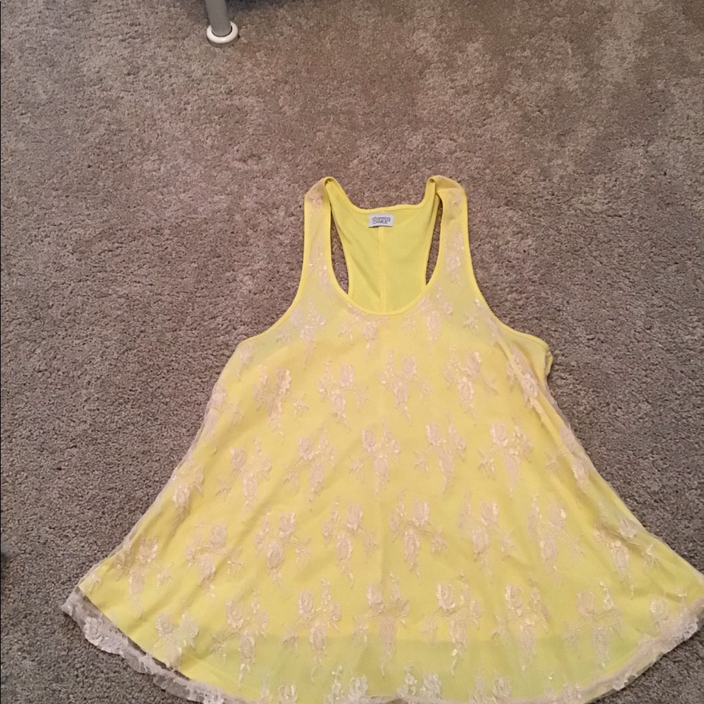 SOLD Cute yellow tank top!